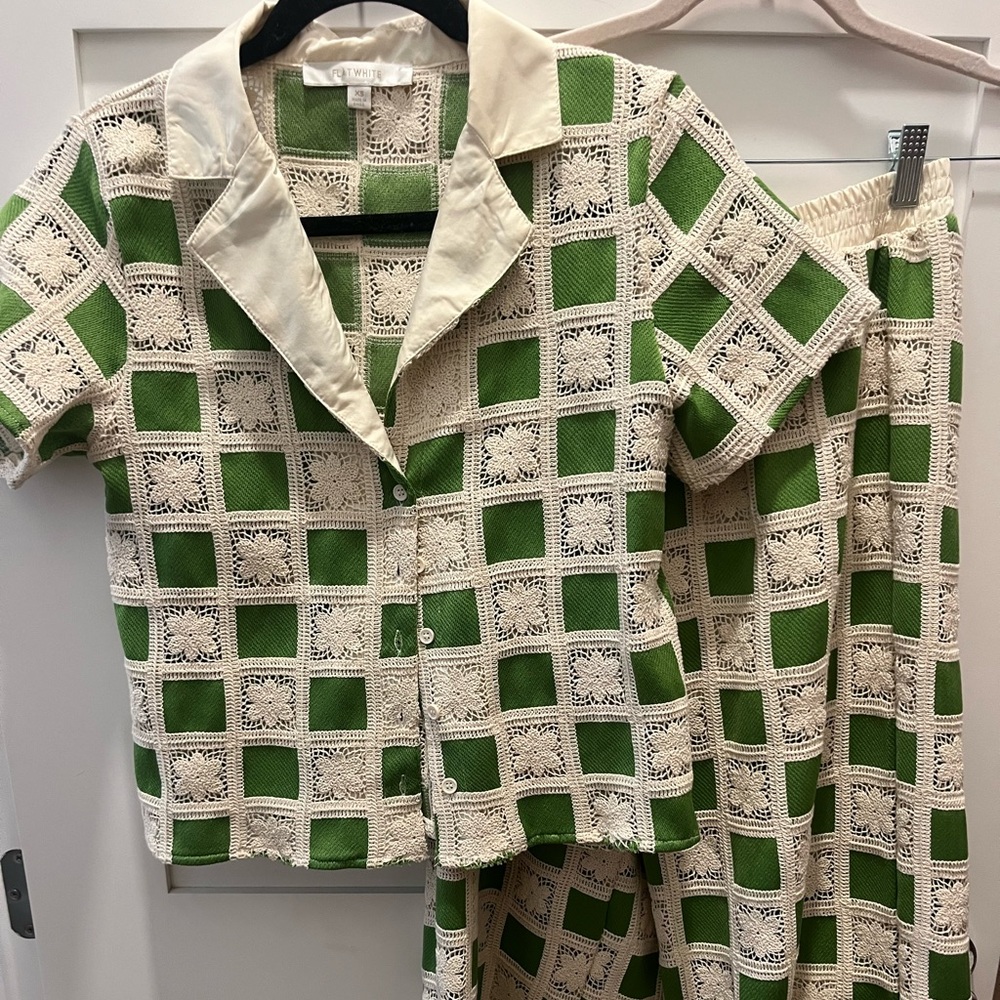 Set in Green and Cream